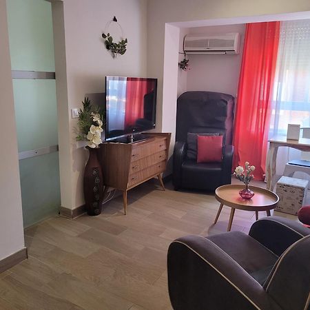 Apartamento Stylety Plaza Del Reloj Талавера-де-ла-Рейна Номер фото